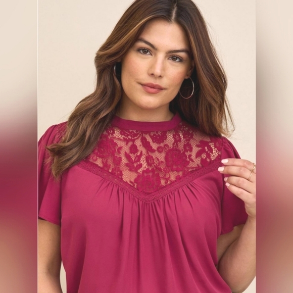 torrid Tops - NWOT Torrid Georgette with Lace Detail Flutter Sleeve Top